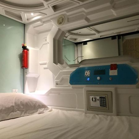 싱가포르 Oh My Pods 호스텔 외부 사진
